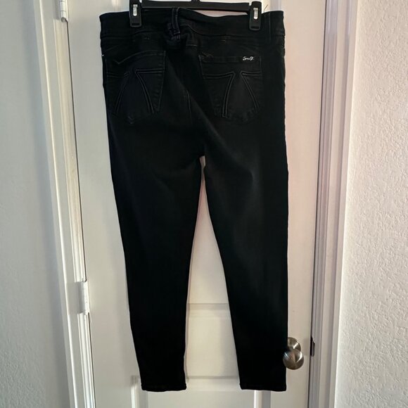 Seven7 Black Booty-Shaper Legging Jeans Size 16 Stretch Fit Mid-Rise 71% Cotton - Picture 2 of 8